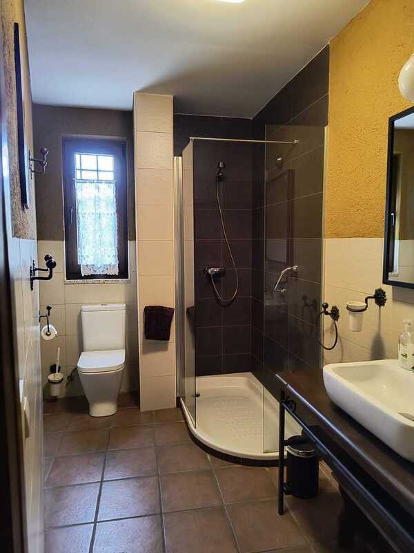 Baño dormitorio de planta baja